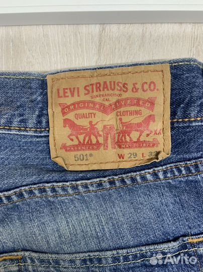 Джинсовые шорты levis
