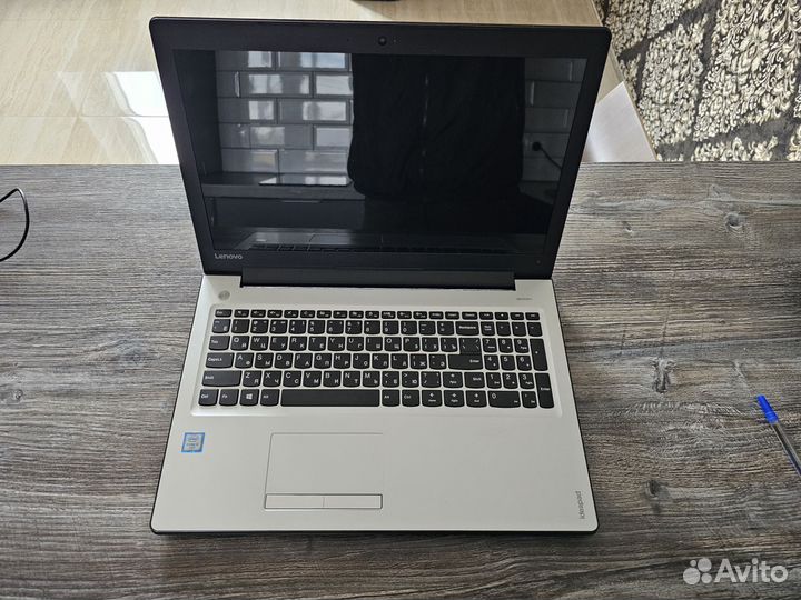 Ноутбук lenovo