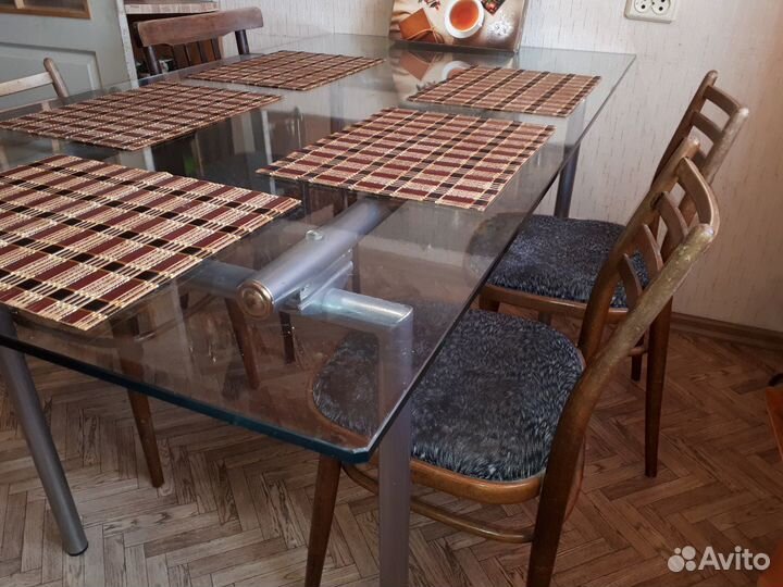 Стол стекло