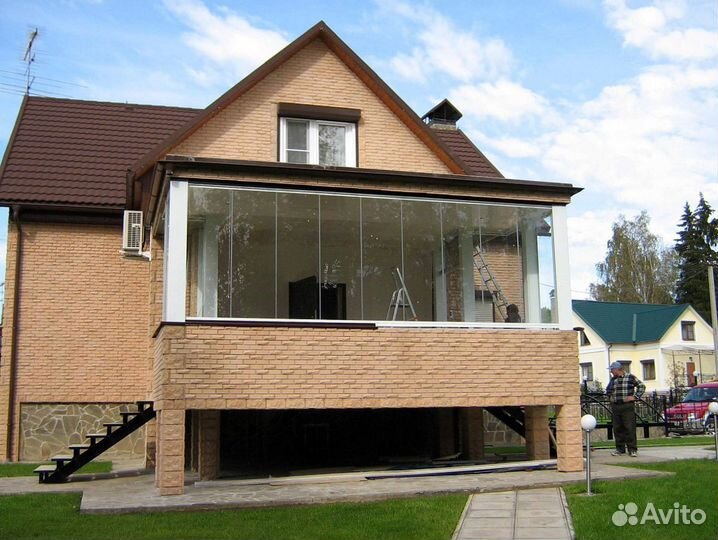 Безрамное остекление раздвижной системой