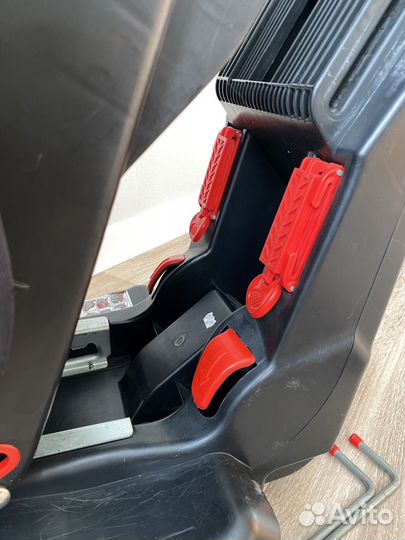 Детское автокресло Geburt 9-25 кг