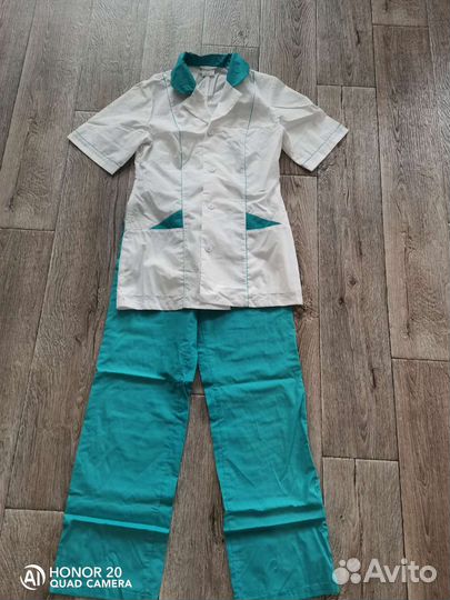 Медицинский костюм