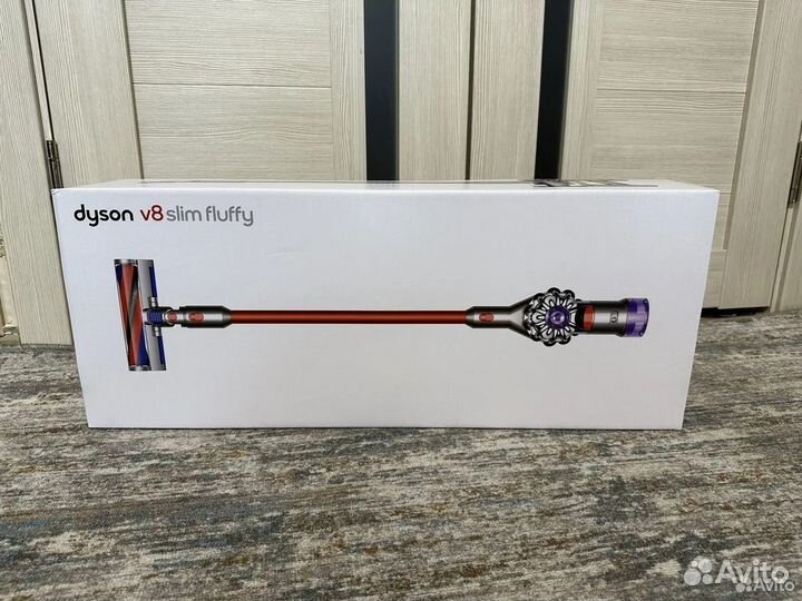 Пылесос вертикальный Dyson V8 Slim Fluffy Extra