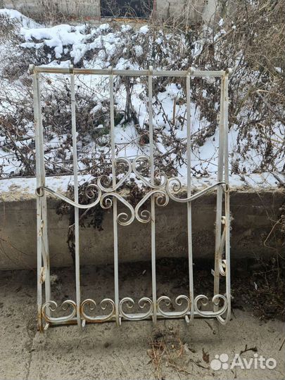 Решетка металлическая