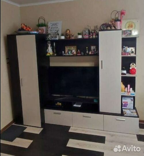 Стенка в гостиную со шкафом новая