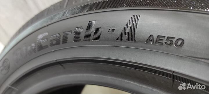 Yokohama BluEarth AE50 215/45 R17