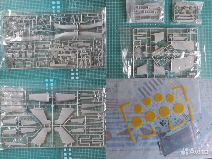 Сборная модель самолета Boeing F/A-18E Super Horn