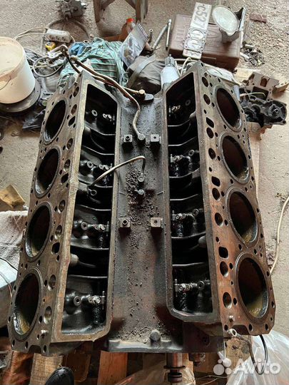 Блок цилиндров Mitsubishi 8m20