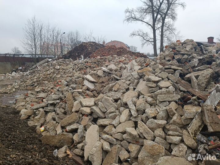 Бетонный бой для поднятия участка с доставкой