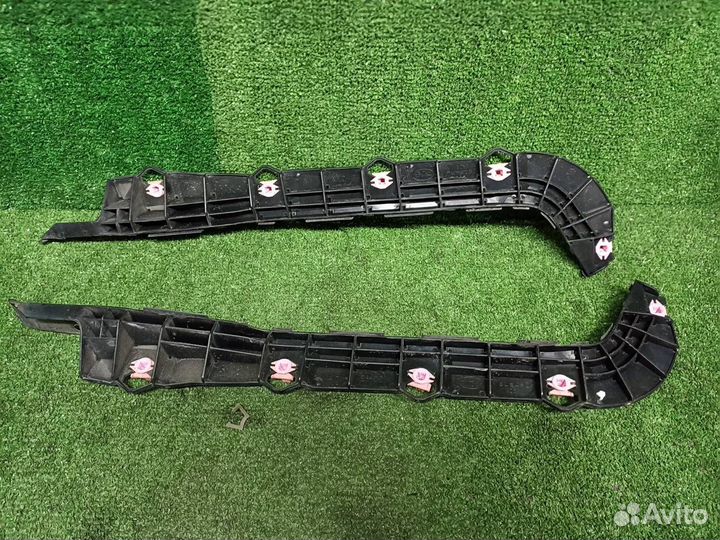 Кронштейн крепления задний Subaru Legacy Outback