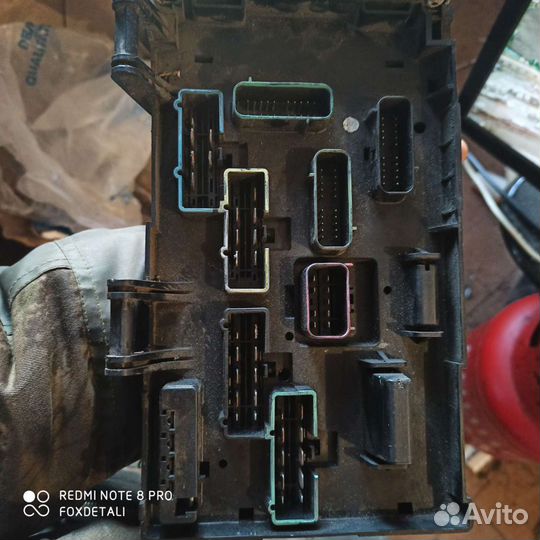 Блок предохранителей на Додж Караван, Крайслер