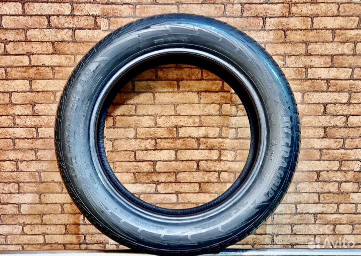 Goodyear UltraGrip Performance 225/55 R17