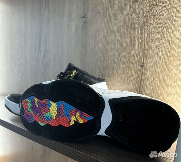 Кроссовки Nike