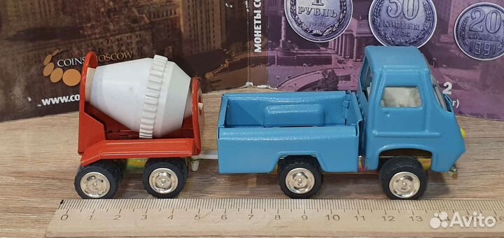 Игрушка советская Бетономешалка. СССР