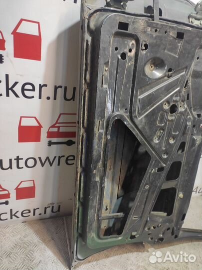 Дверь передняя правая Мерседес 190 (W201)