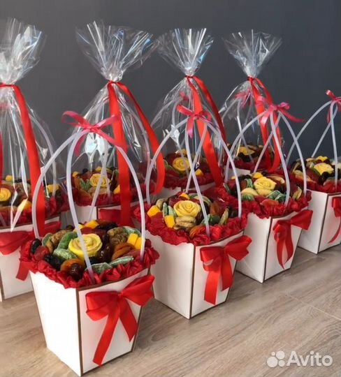 Подарок на 8марта Корпоративные подарки на 8марта