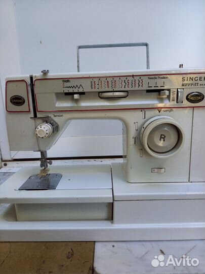 Швейная машина Singer