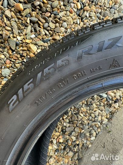 Pirelli Ice Zero 215/55 R17