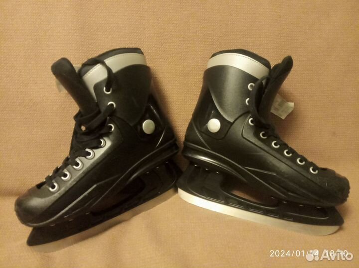 Коньки детские