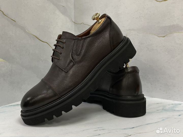 Туфли мужские кожаные Mirko Osvaldo коричневые