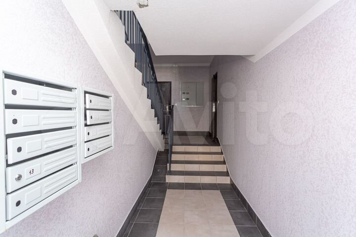 2-к. квартира, 65 м², 2/4 эт.