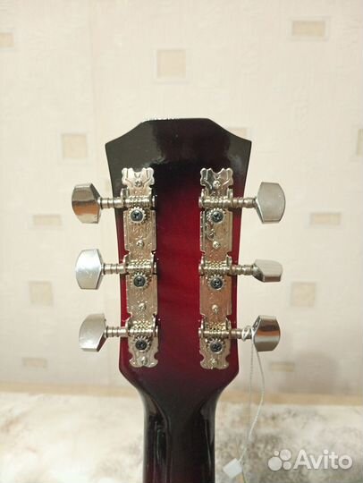 Акустическая гитара (новая)