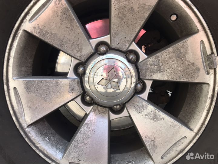 Новые колеса в сборе Nokian 265/70-R16