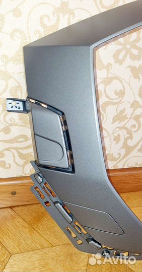 Накладка на решетку радиатора Audi Q8 S-Line