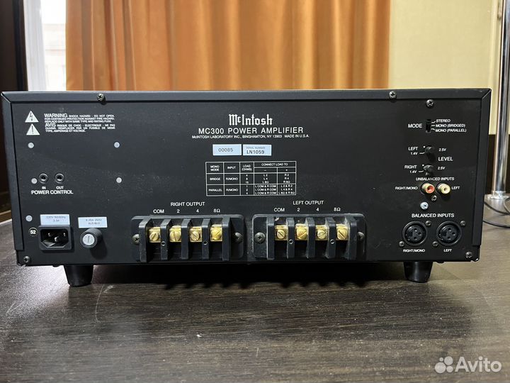 Усилитель McIntosh mc-300+ c 712 два блока