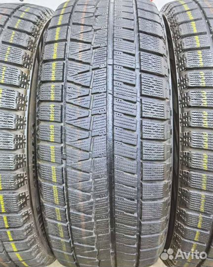 Bridgestone Blizzak Revo GZ 215/50 R17 91Q