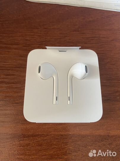 Наушники apple earpods lightning