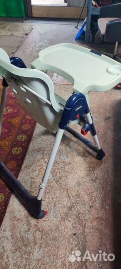 Детский стол и стул для кормления