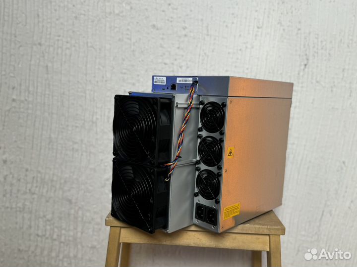 Antminer S19k pro 110th (выдает 135th)