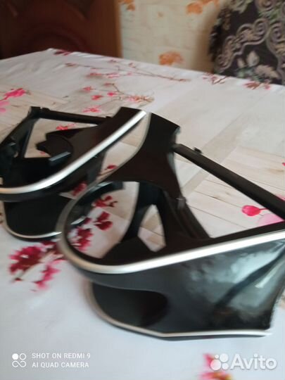 Автомобильные под стаканчики