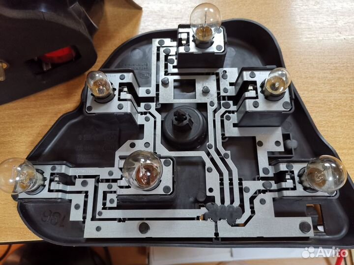 Задние фонари BMW E-39 оригинальные, новые