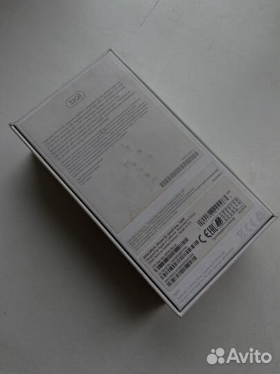 Телефон iPhone SE