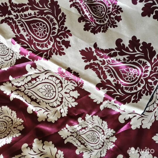 Отрез ткани для штор или мебели