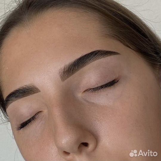 Окрашивание бровей