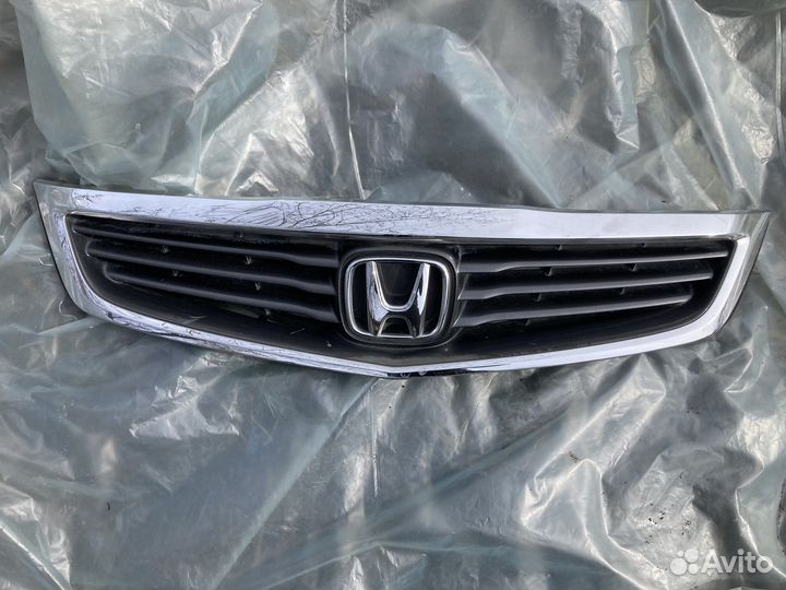 Решетка радиатора honda inspire uc1