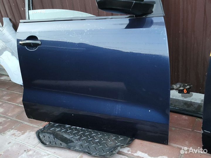 Volkswagen polo 5- дверь передняя правая