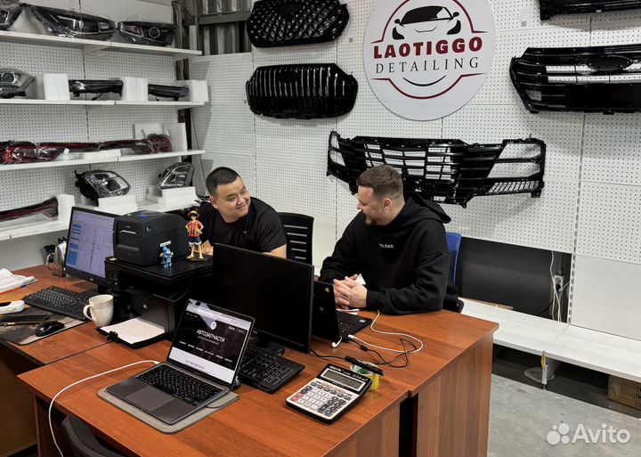 Молдинг двери задний правый Haval Jolion