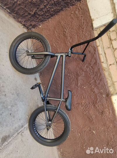 BMX Mongoose legion L100