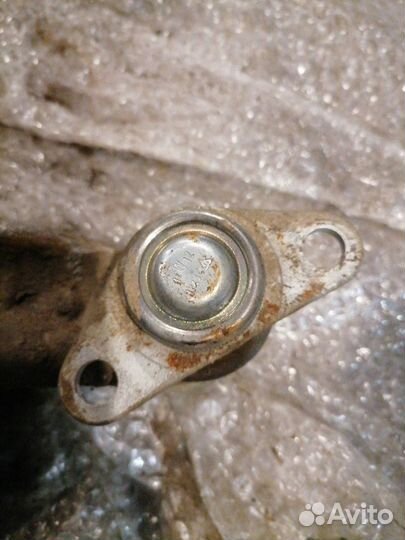 Рычаг передний левый Volvo S80