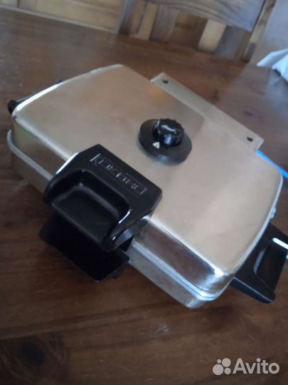 Электрическая вафельница-гриль жаровня времен СССР