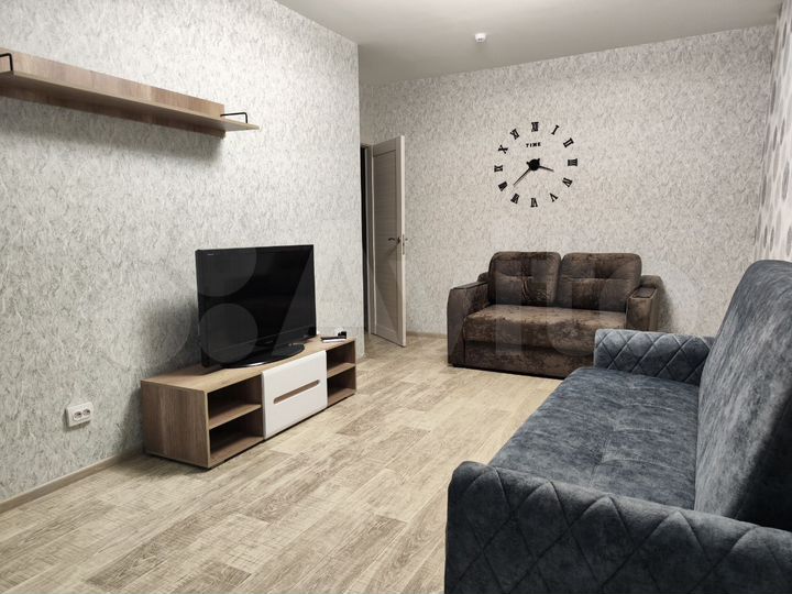 2-к. квартира, 58 м², 3/18 эт.