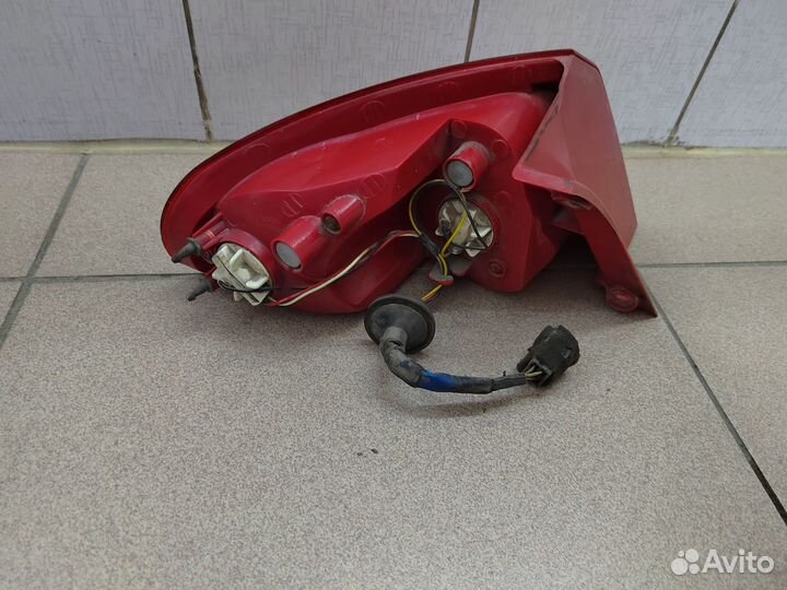 Фонарь задний правый наружный Lacetti хэтчбек