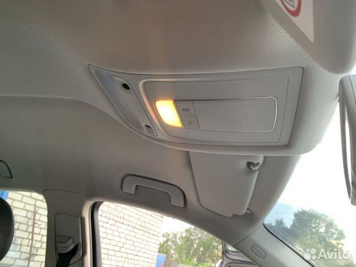 Светильник салонный Audi Q3 8U