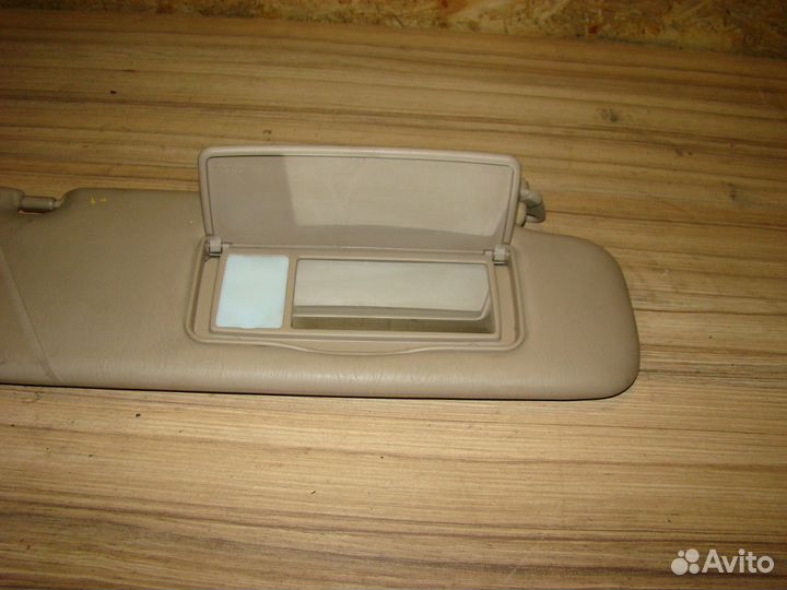 Правый козырек солнцезащитный беж Toyota land crui