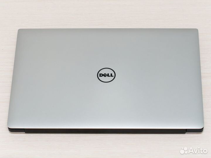 Dell XPS 15 9560 - i7, 16Гб, FHD