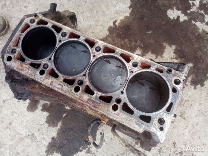 Ssangyong kyron блок цилиндров 2.3 бензин